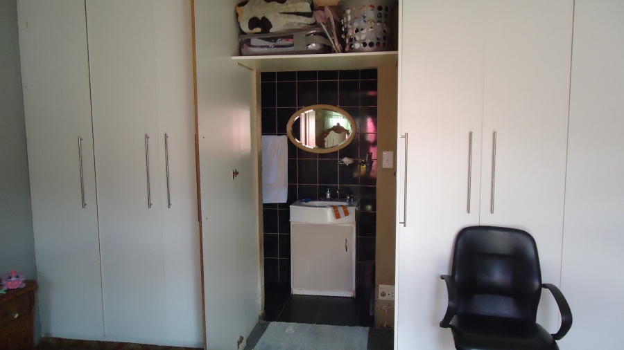 4 Bedroom Property for Sale in Broadlands Park Western Cape